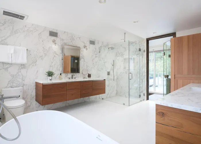 Holiday home Rmr: Montreux House In