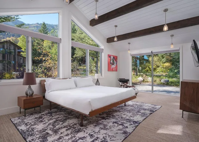 Rmr: Montreux House In Teton Village
